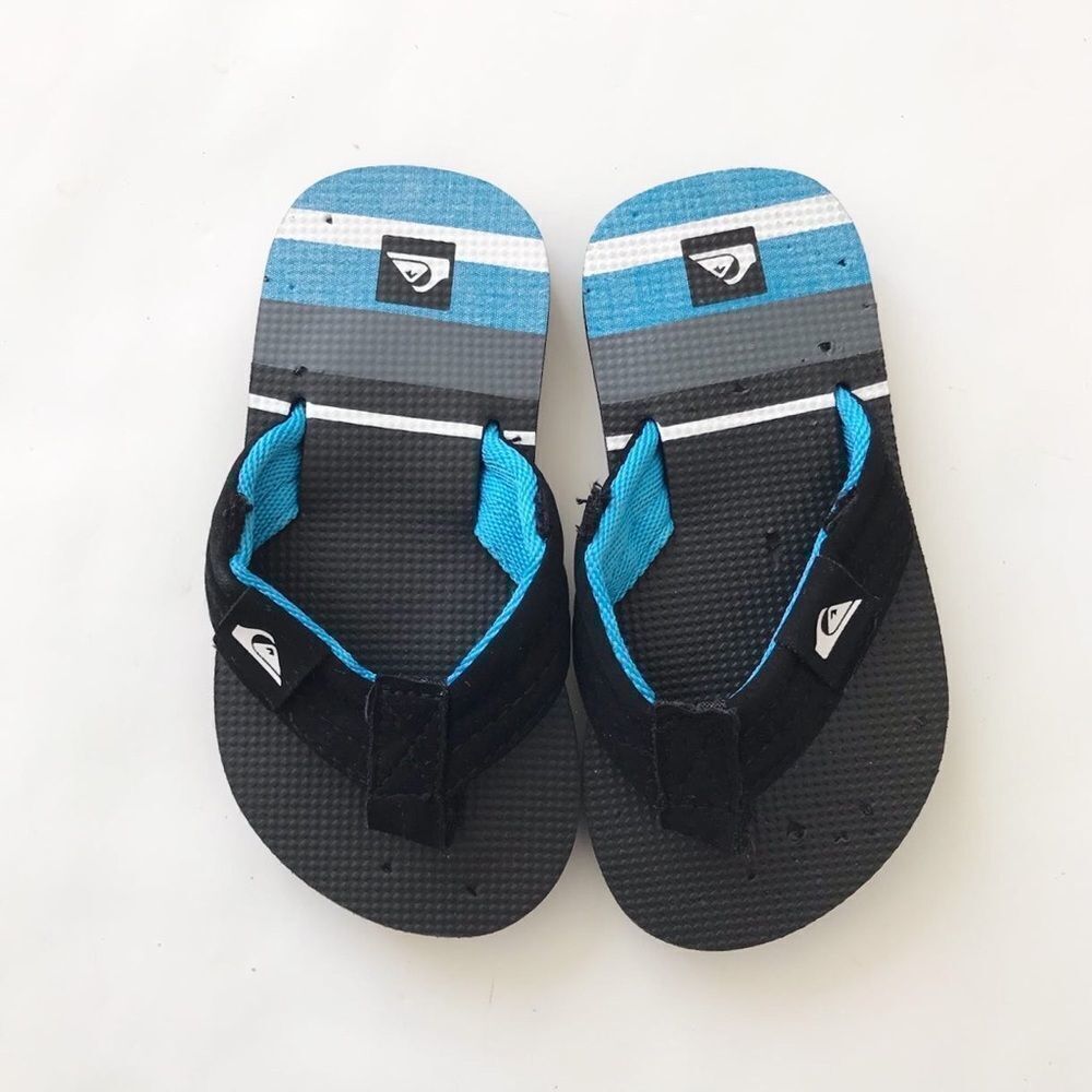 Quicksilver NWOT thong sandals size 6